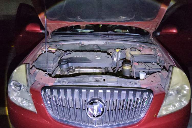Used Buick Excelle 2013 1.5L Automatic Classic Model Engine Bay