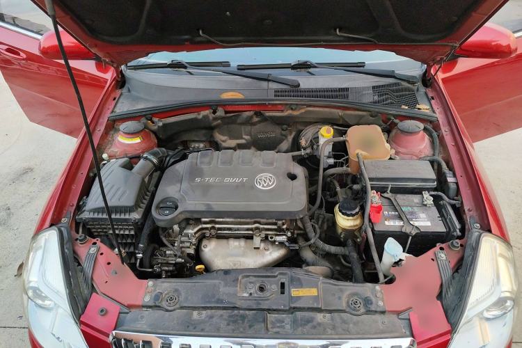 Used Buick Excelle 2013 1.5L Automatic Classic Model Engine Bay