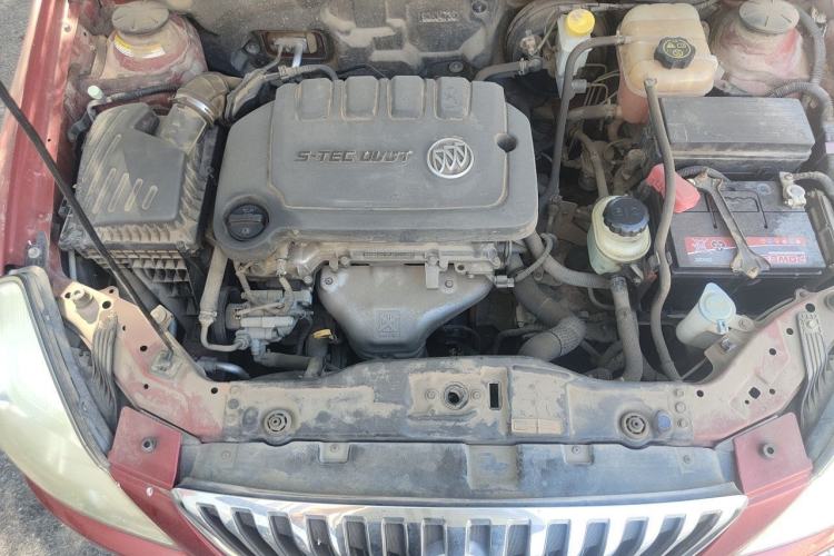 Used Buick Excelle 2013 1.5L Automatic Classic Model Engine Bay