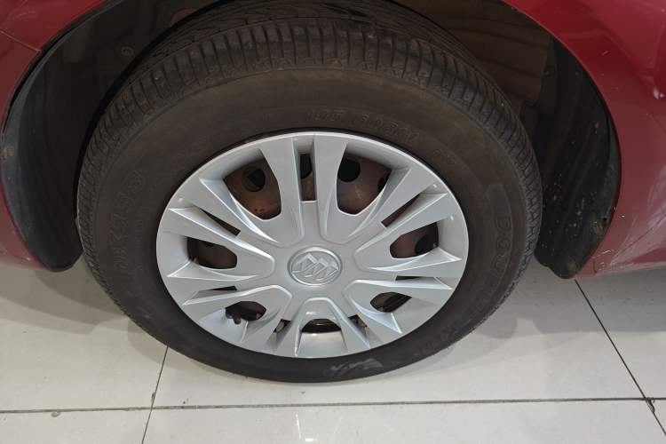 Used Buick Excelle 2013 1.5L Automatic Classic Model Exterior 4