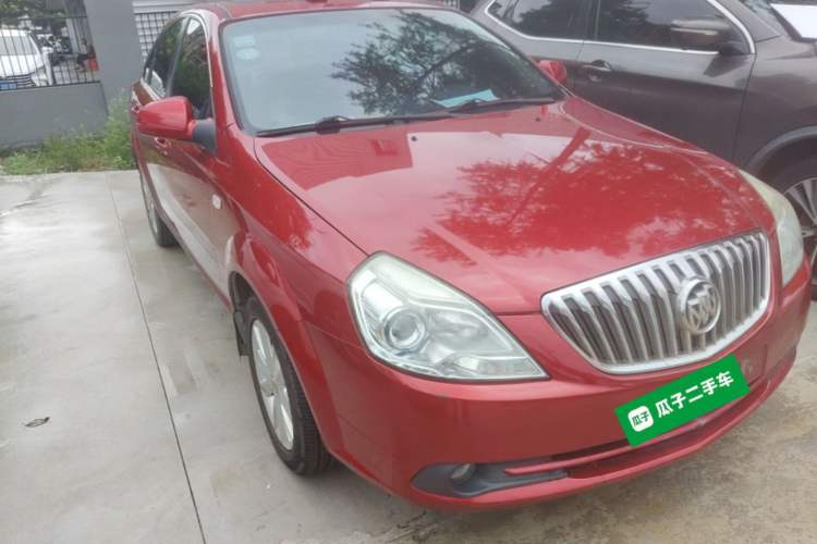 Used Buick Excelle 2013 1.5L Manual Luxury Model Front Right 45 Deg