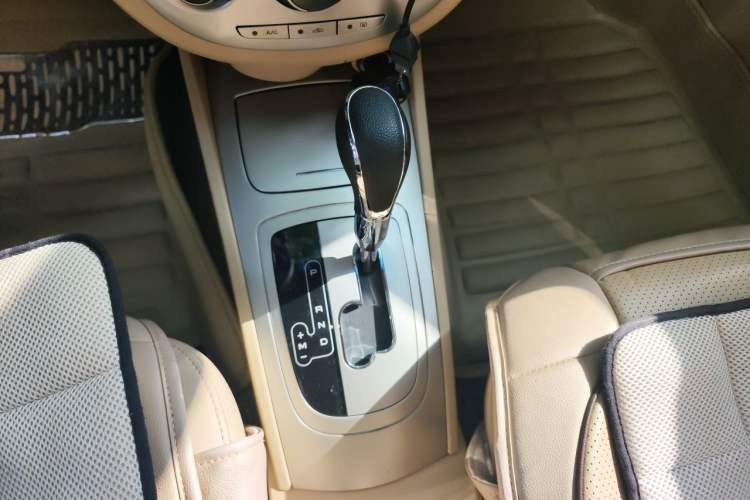 Used Buick Excelle 2013 1.5L Automatic Classic Model Gear Lever