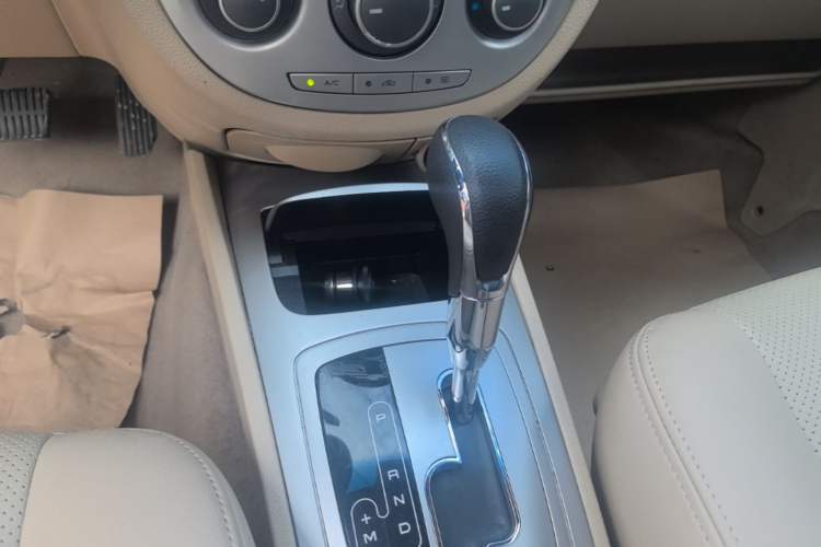 Used Buick Excelle 2013 1.5L Automatic Classic Model Gear Lever
