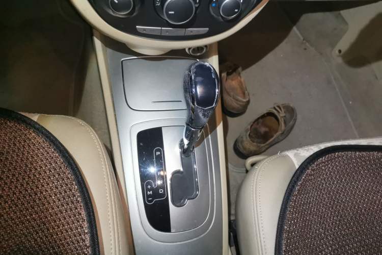 Used Buick Excelle 2013 1.5L Automatic Classic Model Gear Lever