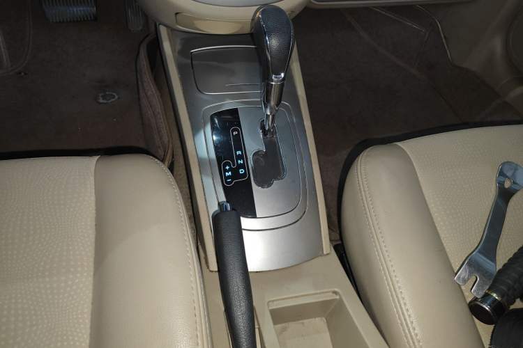 Used Buick Excelle 2013 1.5L Automatic Classic Model Gear Lever