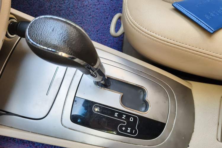 Used Buick Excelle 2013 1.5L Automatic Classic Model Gear Lever