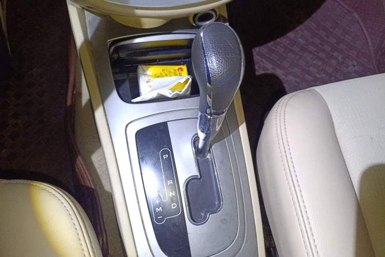 Used Buick Excelle 2013 1.5L Automatic Classic Model Gear Lever