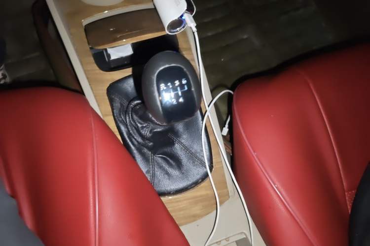 Used Buick Excelle 2013 1.5L Manual Classic Model Gear Lever