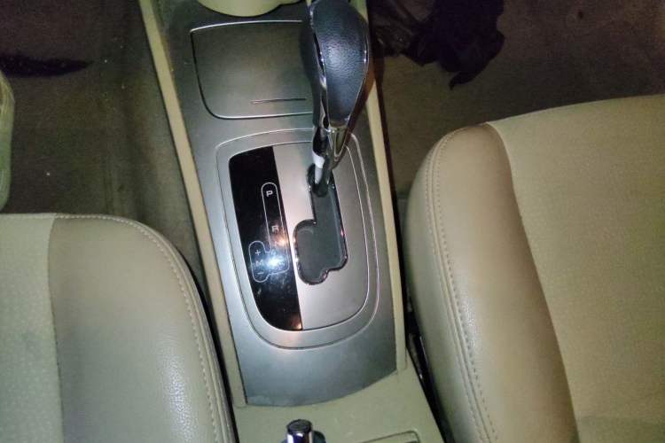 Used Buick Excelle 2013 1.5L Automatic Classic Model Gear Lever