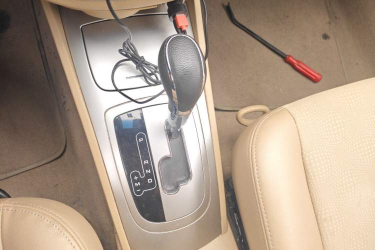 Used Buick Excelle 2013 1.5L Automatic Classic Model Gear Lever