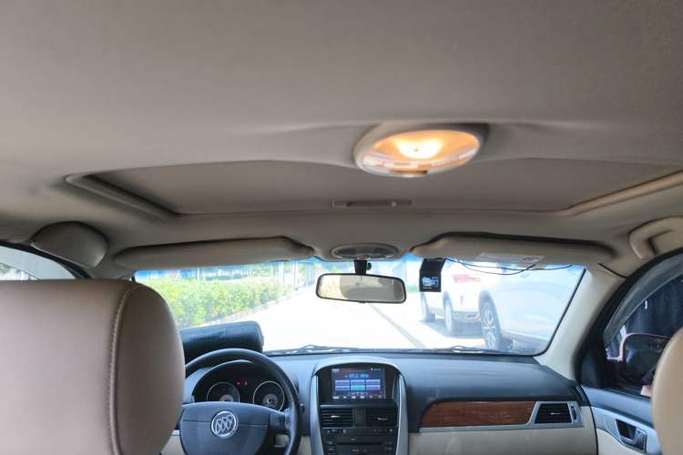 Used Buick Excelle 2013 1.5L Automatic Luxury Model Headliner