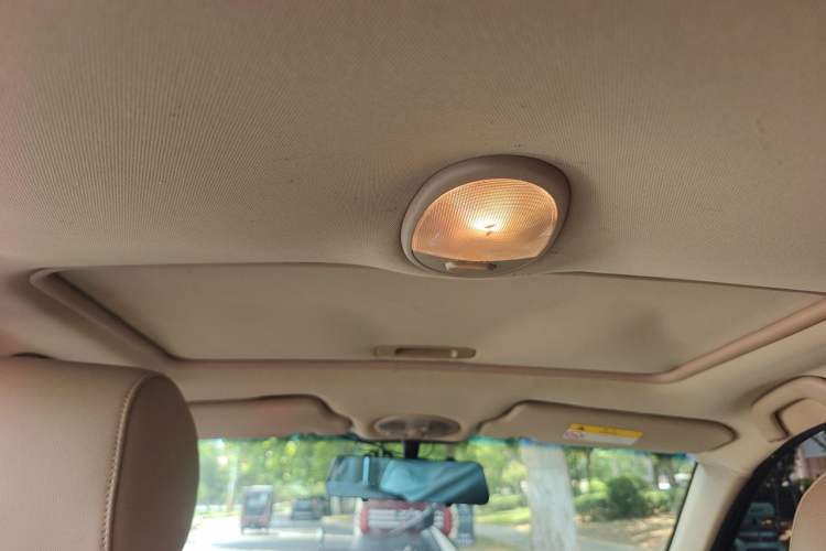 Used Buick Excelle 2013 1.5L Manual Classic Model Headliner