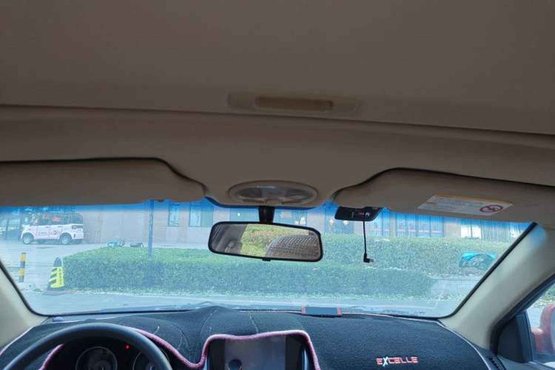 Used Buick Excelle 2013 1.5L Manual Classic Model Headliner