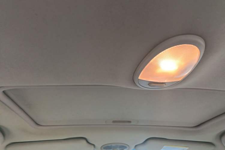 Used Buick Excelle 2013 1.5L Manual Classic Model Headliner