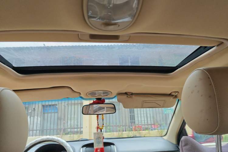 Used Buick Excelle 2013 1.5L Manual Classic Model Headliner