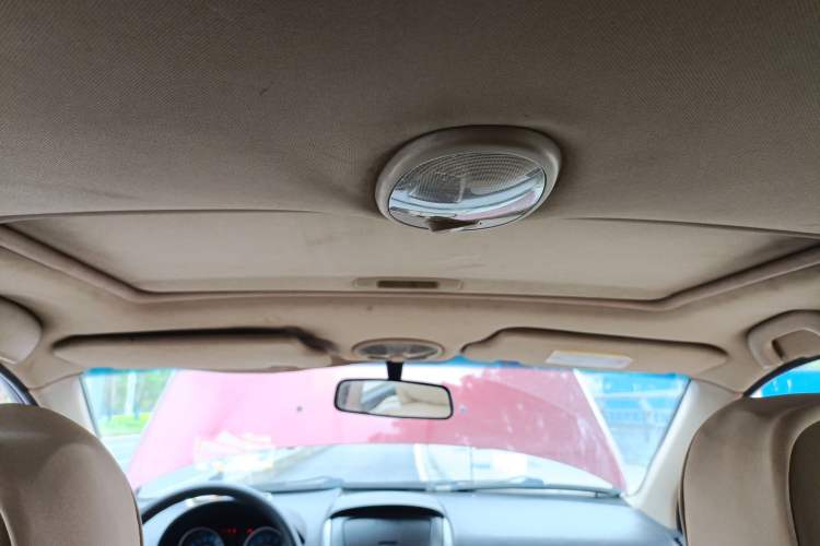 Used Buick Excelle 2013 1.5L Manual Classic Model Headliner