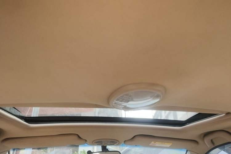 Used Buick Excelle 2013 1.5L Manual Classic Model Headliner