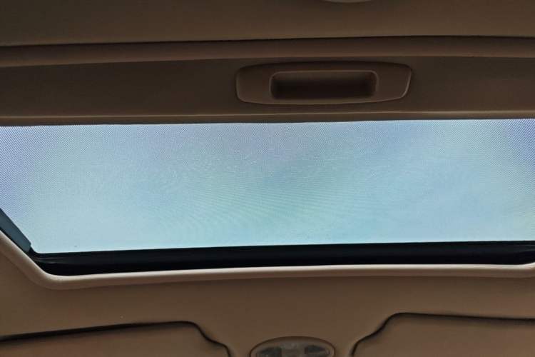 Used Buick Excelle 2013 1.5L Automatic Luxury Model Headliner