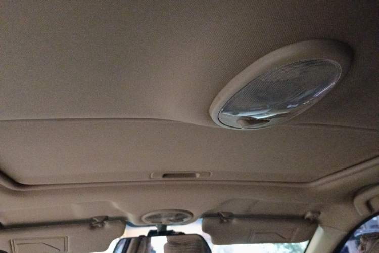 Used Buick Excelle 2013 1.5L Manual Luxury Model Headliner