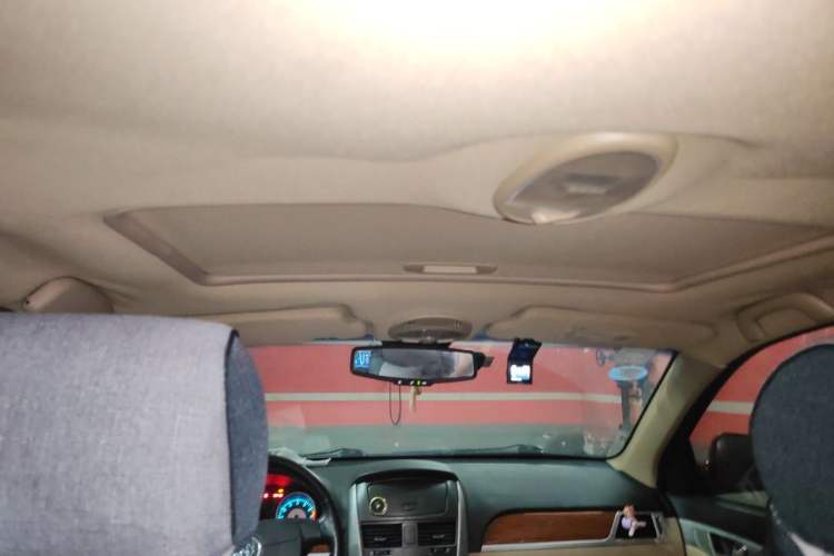 Used Buick Excelle 2013 1.5L Manual Luxury Model Headliner