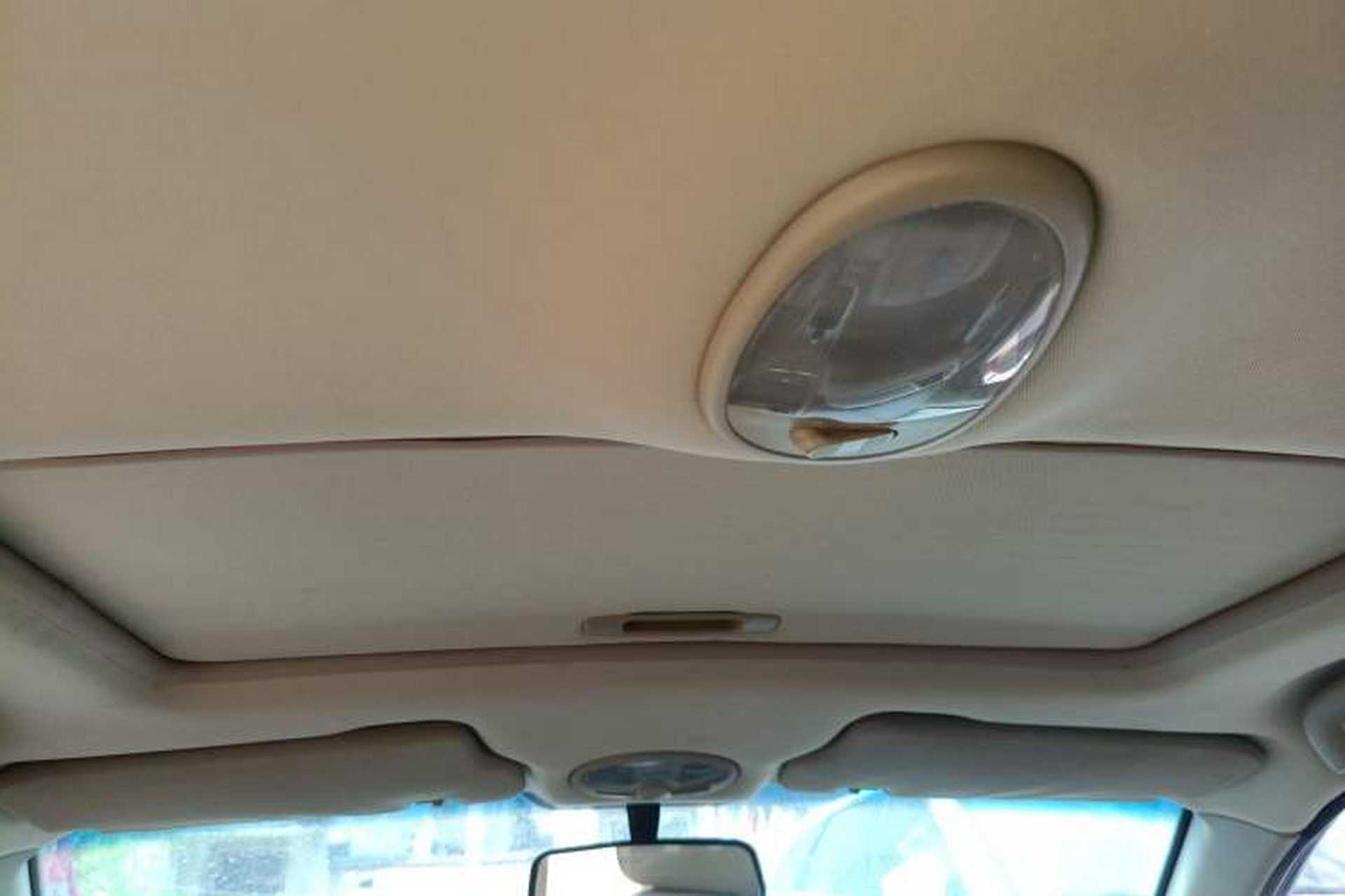 Used Buick Excelle 2013 1.5L Manual Classic Model Headliner