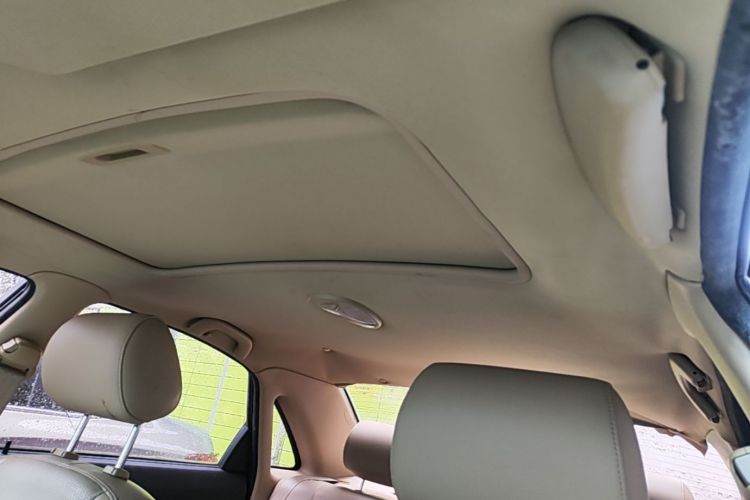 Used Buick Excelle 2013 1.5L Automatic Luxury Model Headliner