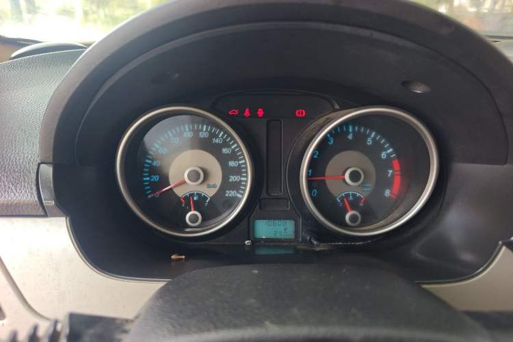 Used Buick Excelle 2013 1.5L Manual Classic Model Instrument Cluster