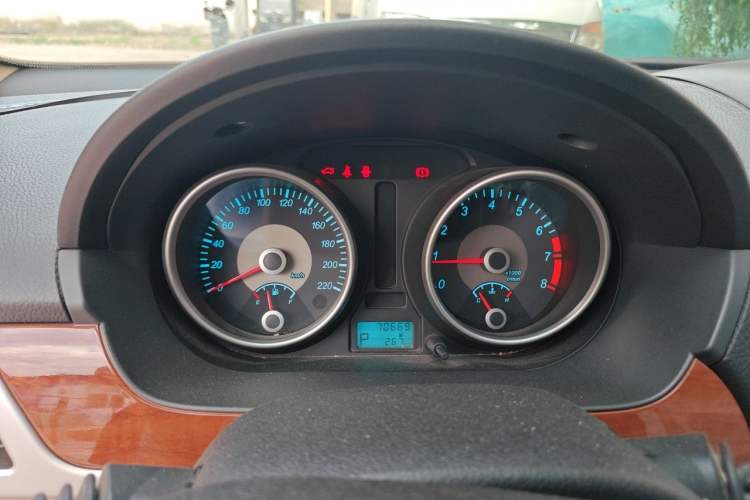 Used Buick Excelle 2013 1.5L Automatic Luxury Model Instrument Cluster