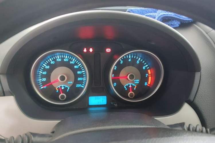 Used Buick Excelle 2013 1.5L Manual Classic Model Instrument Cluster