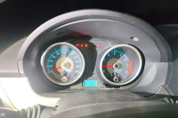 Used Buick Excelle 2013 1.5L Automatic Classic Model Instrument Cluster