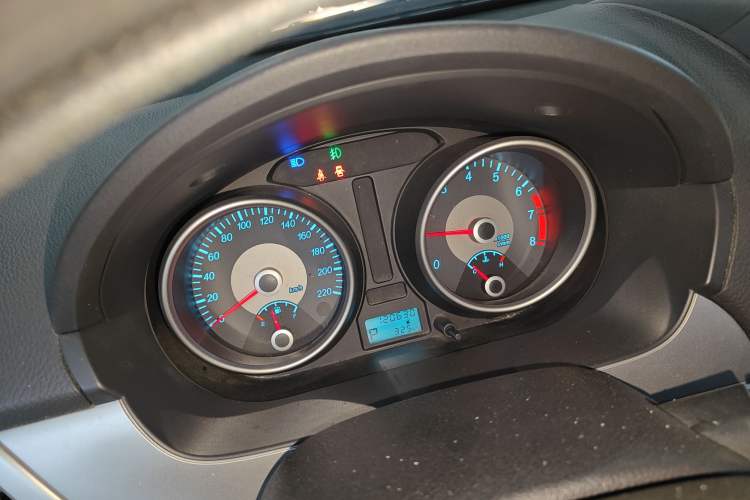 Used Buick Excelle 2013 1.5L Automatic Classic Model Instrument Cluster