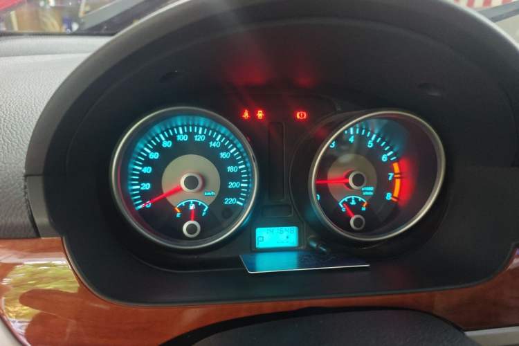 Used Buick Excelle 2013 1.5L Automatic Luxury Model Instrument Cluster