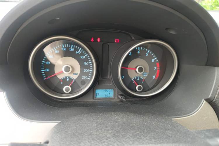 Used Buick Excelle 2013 1.5L Automatic Classic Model Instrument Cluster