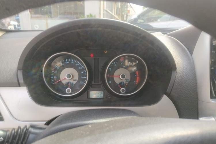 Used Buick Excelle 2013 1.5L Manual Classic Model Instrument Cluster