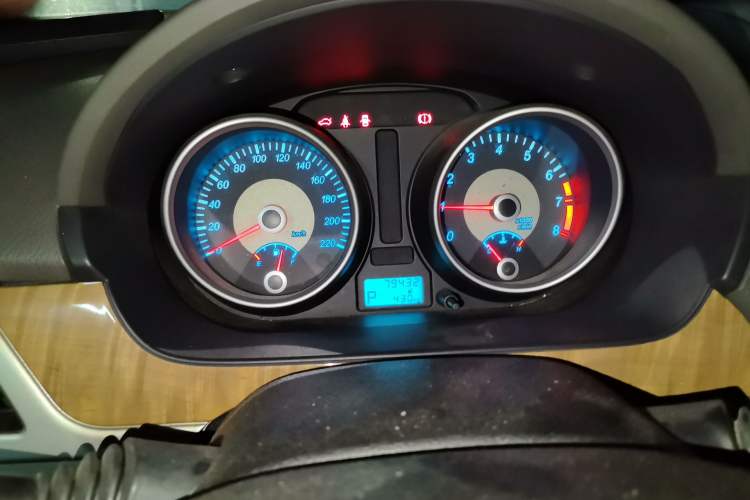Used Buick Excelle 2013 1.5L Automatic Classic Model Instrument Cluster