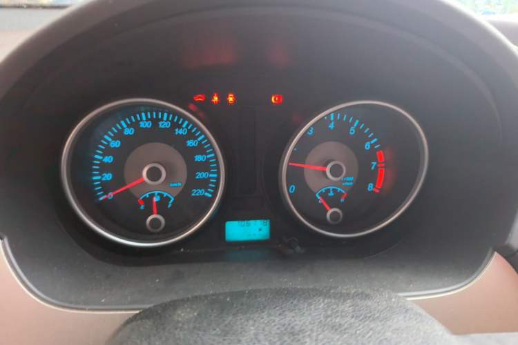 Used Buick Excelle 2013 1.5L Manual Classic Model Instrument Cluster