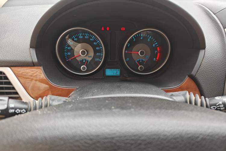 Used Buick Excelle 2013 1.5L Manual Luxury Model Instrument Cluster