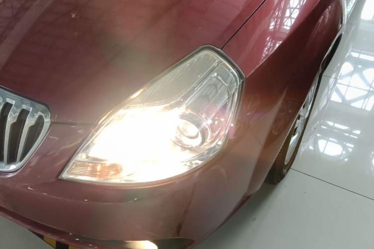 Used Buick Excelle 2013 1.5L Automatic Classic Model Left Front Headlight