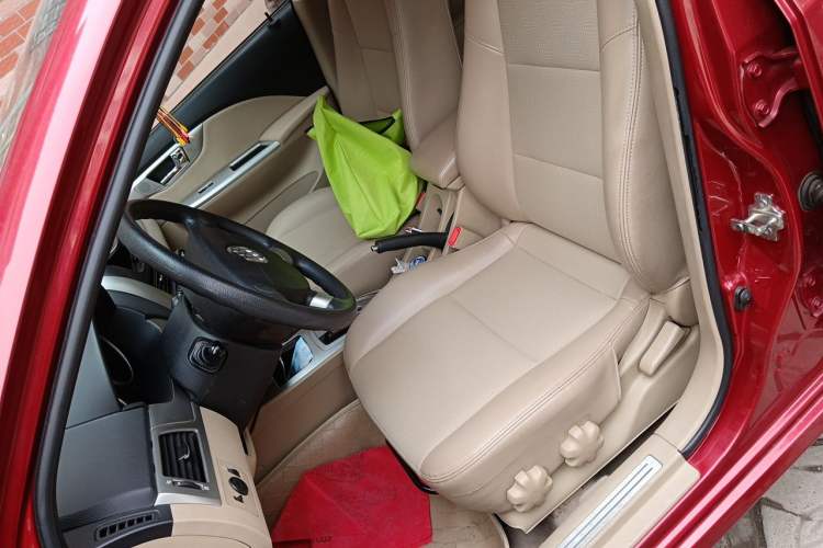 Used Buick Excelle 2013 1.5L Automatic Classic Model Left Front Seat