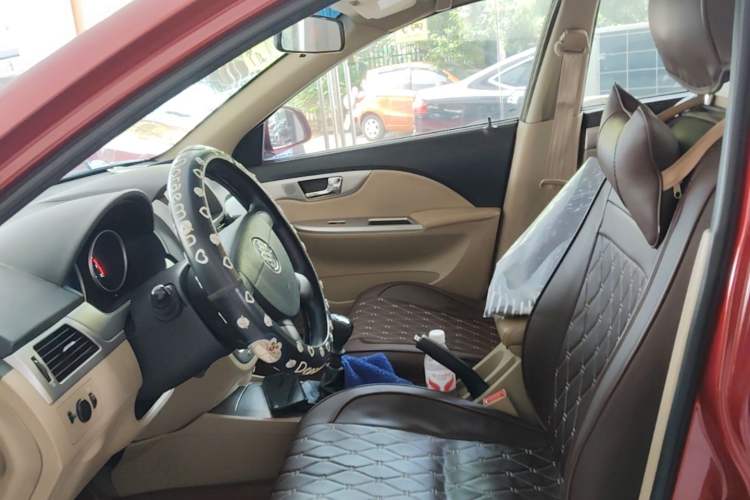 Used Buick Excelle 2013 1.5L Manual Classic Model Left Front Seat