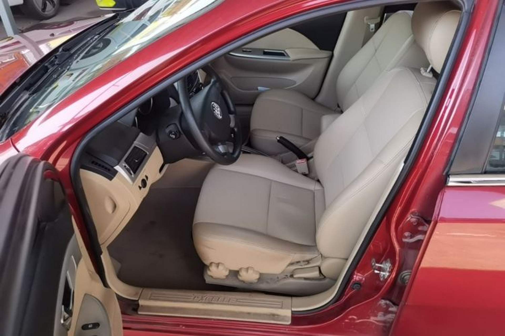 Used Buick Excelle 2013 1.5L Automatic Classic Model Left Front Seat