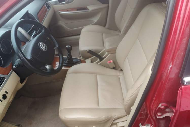 Used Buick Excelle 2013 1.5L Manual Luxury Model Left Front Seat