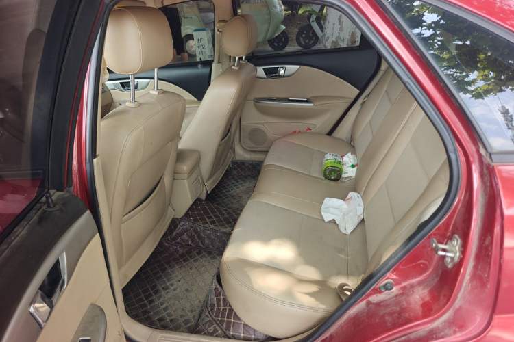 Used Buick Excelle 2013 1.5L Manual Classic Model Left Rear Seat