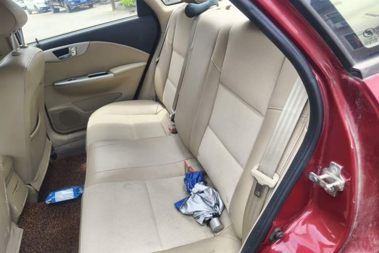 Used Buick Excelle 2013 1.5L Automatic Classic Model Left Rear Seat