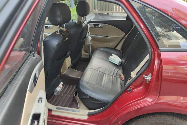 Used Buick Excelle 2013 1.5L Manual Classic Model Left Rear Seat