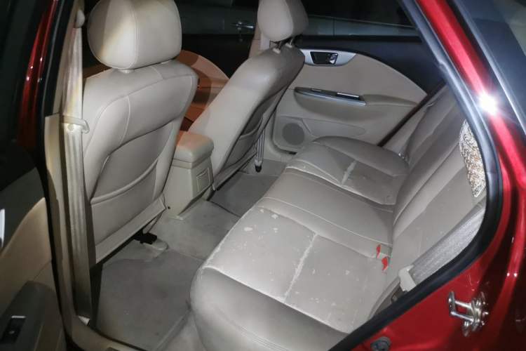 Used Buick Excelle 2013 1.5L Automatic Classic Model Left Rear Seat