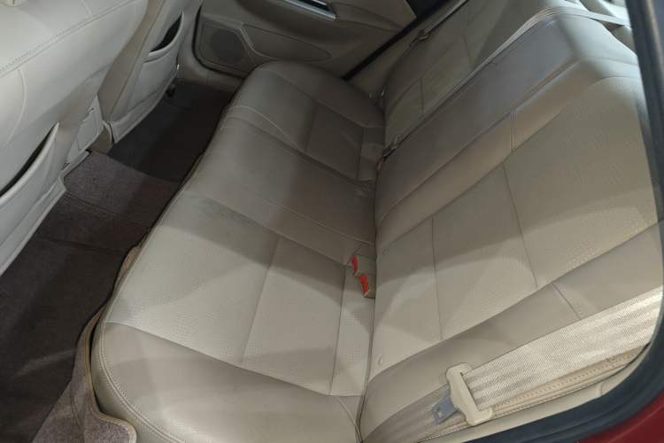 Used Buick Excelle 2013 1.5L Automatic Classic Model Left Rear Seat