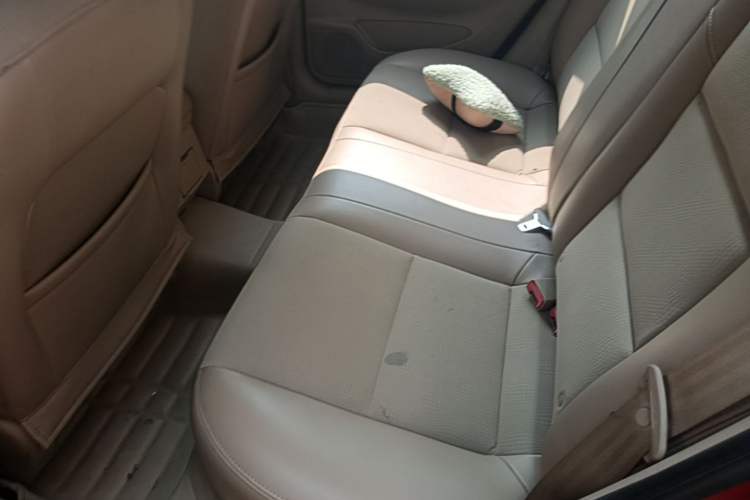 Used Buick Excelle 2013 1.5L Automatic Classic Model Left Rear Seat
