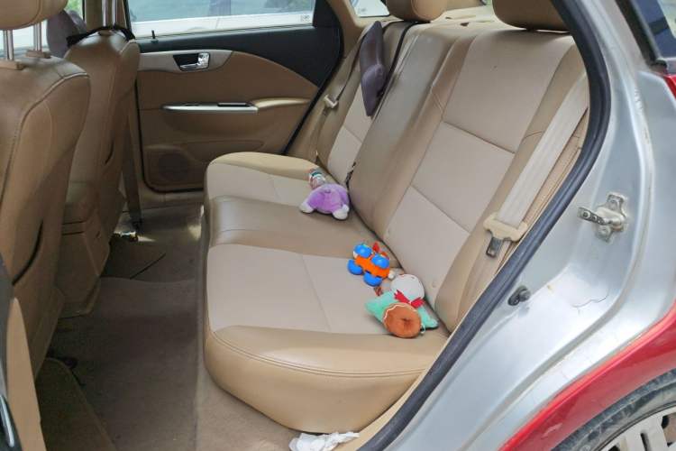 Used Buick Excelle 2013 1.5L Manual Classic Model Left Rear Seat