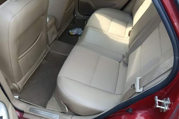 Used Buick Excelle 2013 1.5L Automatic Classic Model Left Rear Seat